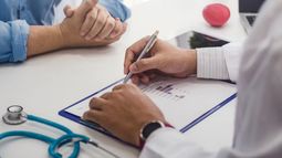 SALUD. Las prepagas ya anunciaron nuevos aumentos para marzo. SALUD. Las prepagas ya anunciaron nuevos aumentos para marzo.