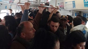 El tren es el escenario más repetido para los abusos en el transporte público. &nbsp;