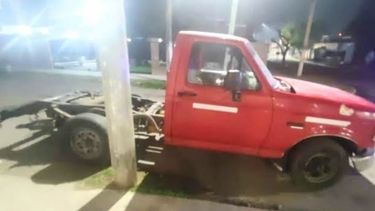 Uno de los sujetos detenidos tenía antecedentes policiales por encubrimiento.&nbsp;