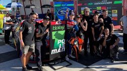 SEGUNDA. El Tiburón de Pilar marca el “1” junto a su equipo tras hacer la pole. SEGUNDA. El Tiburón de Pilar marca el “1” junto a su equipo tras hacer la pole.