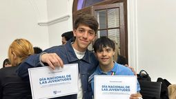 DESTACADOS. Joaquín Amor, jugador de la reserva de River, y Camilo Martínez, campeón del mundo con el seleccionado de básquet de jóvenes con síndrome de down.&nbsp;