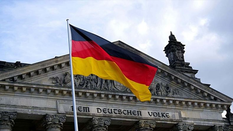 Alemania dará 10 euros por mes a niños y adolescente para su jubilación. (EFE).