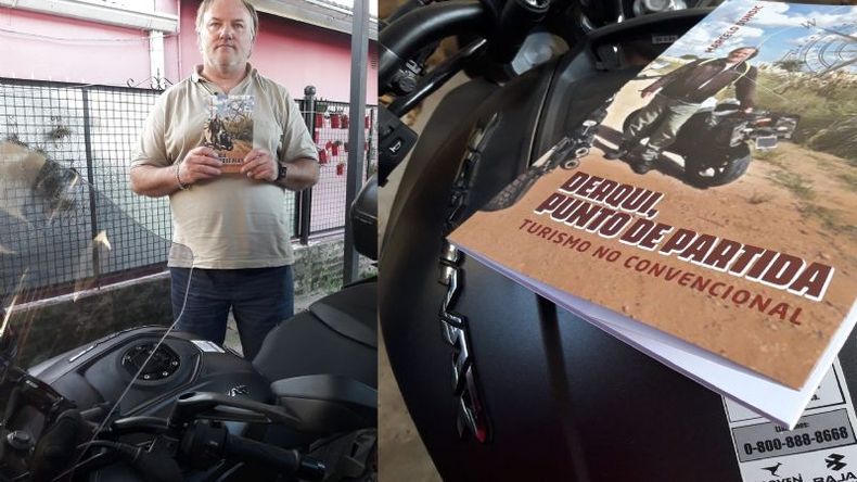 Marcelo Dundic con el libro y su gran pasión, la moto..