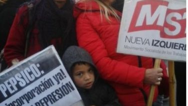 PRESENTE. MST Nueva Izquierda en la movilización por los trabajadores de Pepsico que se llevó a cabo ayer en la Capital Federal. .
