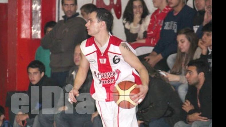 Damián Lombardi es una de las cartas de gol del Rancho para esta noche..