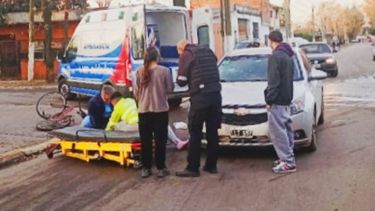 La menor fue trasladada en ambulancia al Hospital Falcón de Pilar.&nbsp;
