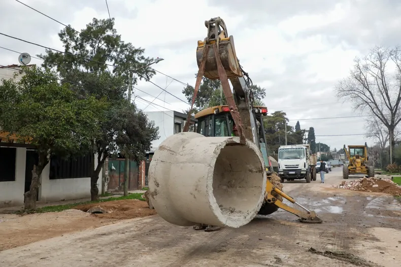 EN OBRA. El Municipio de Pilar apura los trabajos de infraestructura hídrica.