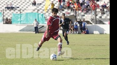 Sebastián González deja la Escobarense para probar suerte en la Primera C..