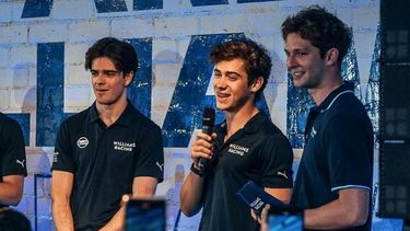 Franco Colapinto fue atracción en Barcelona en la conferencia del equipo Williams.