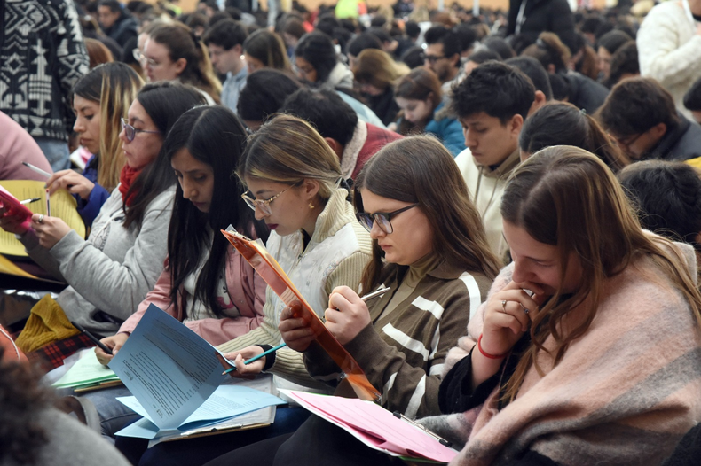 Quienes estén interesados podrán inscribirse del 17 de marzo al 5 de abril. El examen de residencias de la Provincia será presencial en junio.