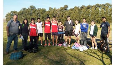 ATLETAS. Los representantes de Pilar, en Giles..