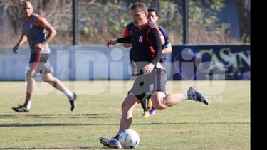 ASISTIDOR. “Una vez que empiece a rodar la pelota, haremos todo por ganar y después veremos para qué estamos.”.