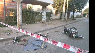 En diciembre, un joven murió al chocar contra una parada de colectivos..