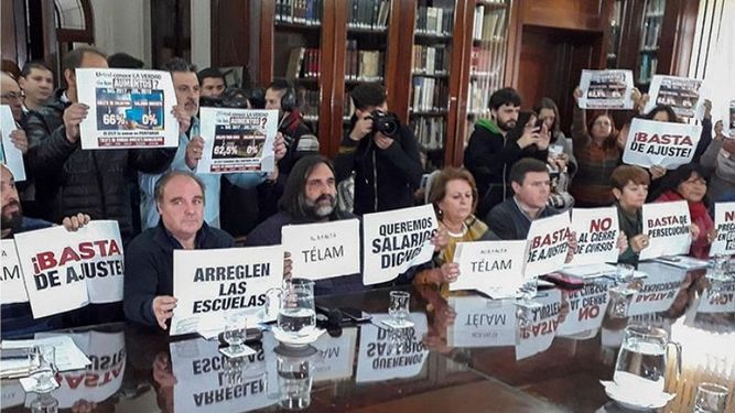 RECLAMO. Los maestros exigen una nueva oferta salarial..