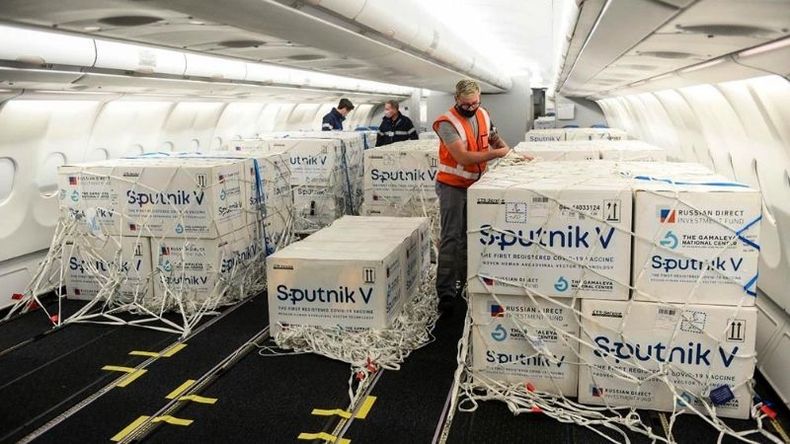Hoy arriban 600.000 dosis de Sputnik V al país. .