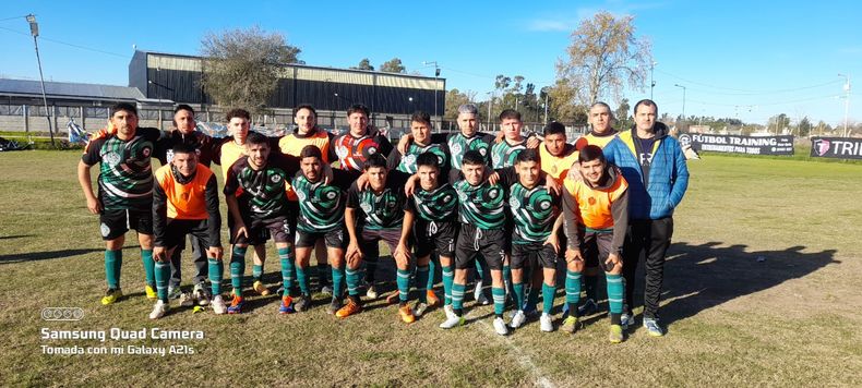 EQUIPO. Uni&oacute;n Ferroviaria se despach&oacute; con una goleada ante Sportivo Uni&oacute;n, en la cancha de Flecha Azul.