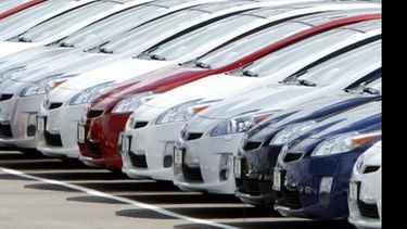 Como Cristina, los concejales K creen que las concesionarias esconden los autos..