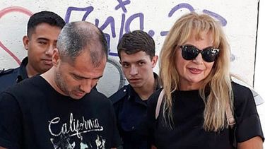 JUICIO. Alicia Storani Domínguez, señalada por la familia, ayer, en la puerta de los tribunales..