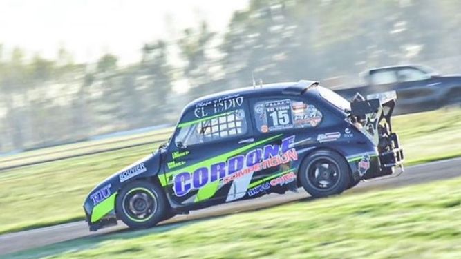 A LA PISTA. El Fiat de Héctor Cordone es protagonista del campeonato.