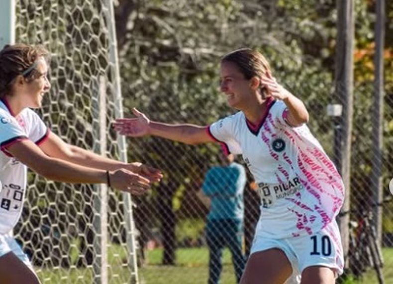 El 10º de la 10. Victoria Morán llegó a 10 tantos en el emapte&nbsp; de Las Reinas ante Claypole.