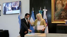 “SÍ JURO”. Maciel asumirá en el cargo el 10 de diciembre con mandato hasta 2027.