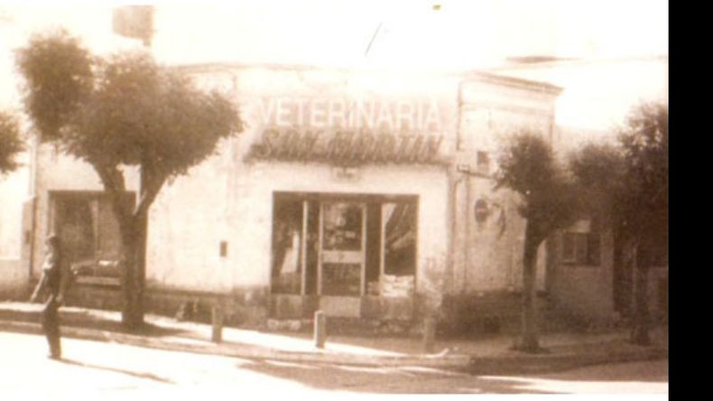 La veterinaria San Martín a fines de los ‘60, siempre en San Martín y Tucumán..