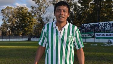 Gustavo Godoy volvió a Abrojal para pelear el ascenso en la EScobarense..