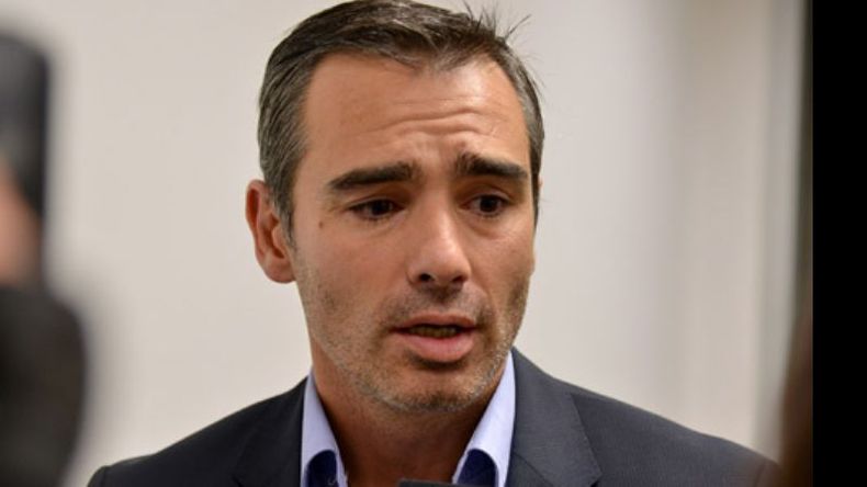 MARCELO FELIÚ: “Hay que evaluar qué es lo mejor para la víctima, que se haga todo lo posible para restablecer el vínculo del chico que sufre, y que el cambiarlo de escuela sea el último recurso”..