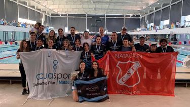 La delegación de Acuasport que compitió en CABA.
