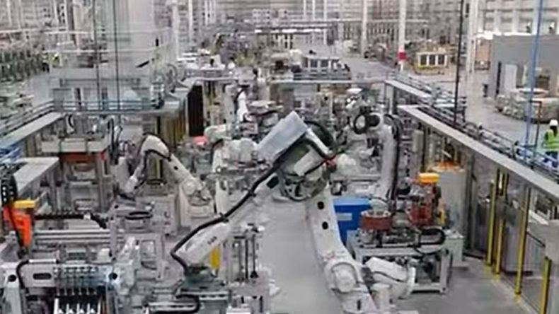 EN RETIRADA. Whirlpool, en Pilar, fue una de las empresas que cerró en 2025.