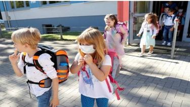 El uso de barbijos en escuelas de la Provincia de Buenos Aires es optativo a partir de hoy. .