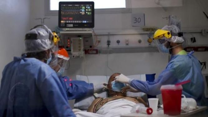 MÁS LENTO. Los nuevos casos van disminuyendo desde hace varias semanas..