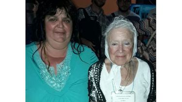 Roxana Álvarez, en un encuentro con Nora Cortiñas..