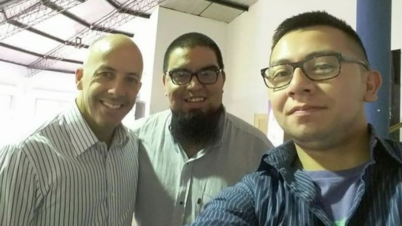 PEDIDO. Los impulsores del proyecto se reunieron con Ducoté en busca de ayuda..
