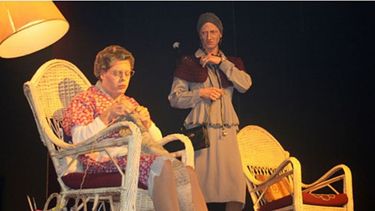 CONSUELO Y MARTIRIO. Deluca y Simeoni, en escena. .