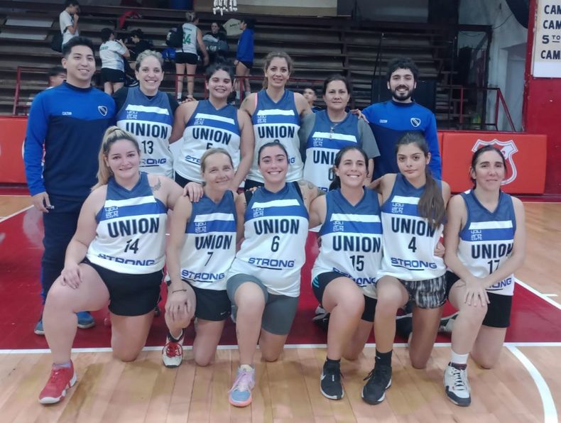 Unión de Del Viso batalló ante las campeonas de Arenal de Maschwitz.