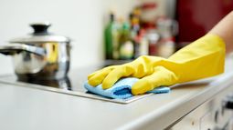 El encuentro será el 24 de febrero. La revisión del Gobierno se realizará a tres meses de la última actualización de las escalas salariales. El encuentro será el 24 de febrero. La revisión del Gobierno se realizará a tres meses de la última actualización de las escalas salariales.