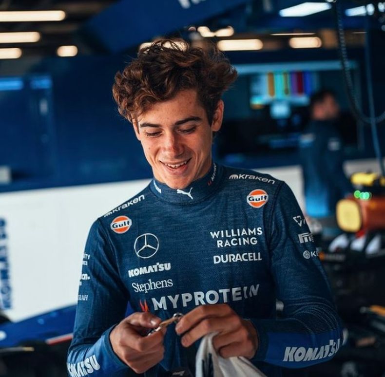 Franco Colapinto se prepara para afrontar el Gran Premio de F1 en Bakú.