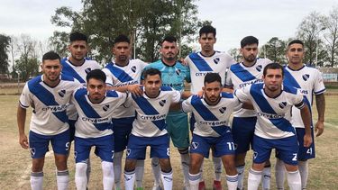 EQUIPO. El once inicial de Unión que consiguió un punto en José C. Paz.