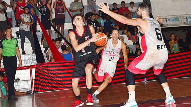 DERQUI VS ATLÉTICO. La naranja en Pilar no volvería hasta el año que viene..