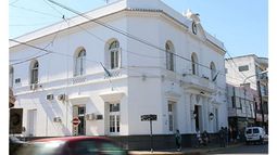 AUSENCIA. Los vecinos reclaman por la suba, en el gobierno, por ahora, solo silencio..