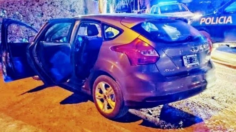 FORD FOCUS. Había sido robado a mano armada en Benavidez. Foto: @juancaimpacto..