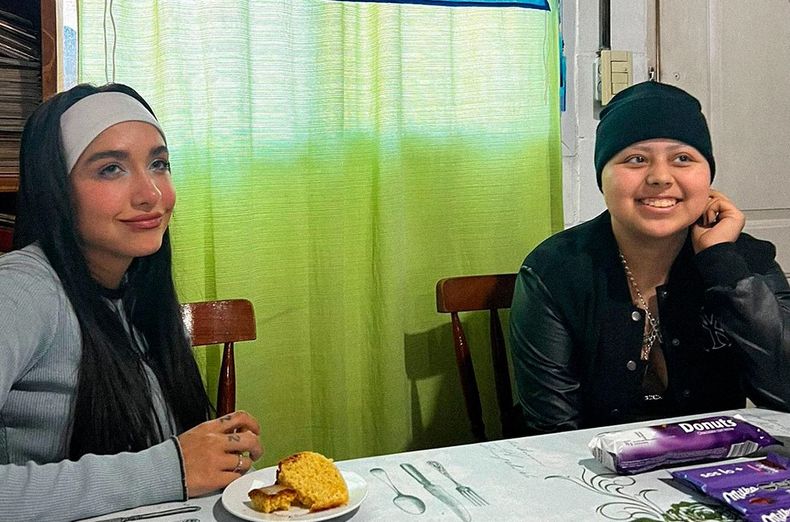 María Becerra fue a tomar mates con Sofi.