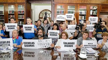 RECLAMO. Los docentes volverán a la hulega en el cierre del ciclo lectivo..
