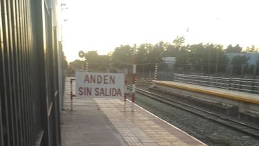 La estación de Manuel Alberti aún tiene sectores cerrados al paso.