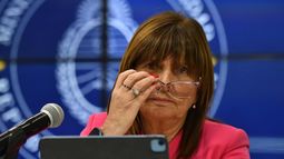 La ministra de Seguridad de la Nación, Patricia Bullrich, presentó un sistema gratuito que permite denunciar el robo de un celular para que sea bloqueado. &nbsp;