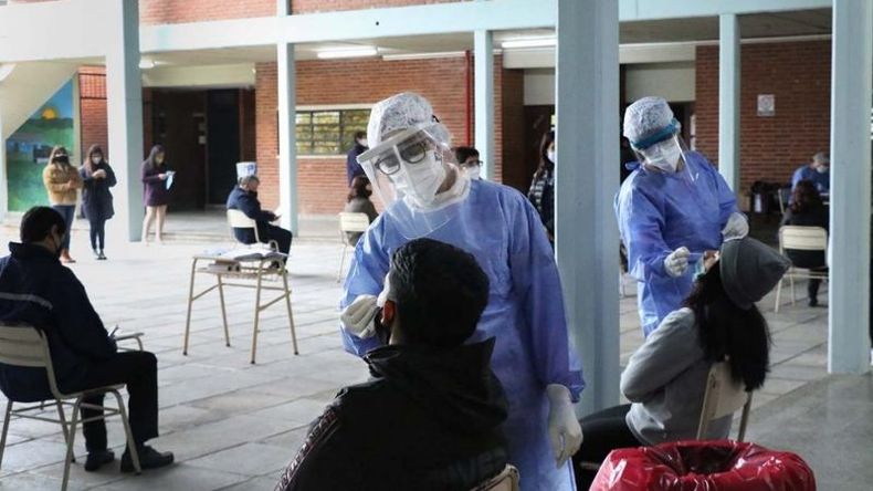 Los testeos serán realizados a docentes y auxiliares de los tres niveles educativos y también de escuelas especiales. .