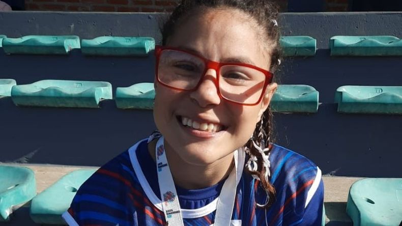 Agustina Caligari plata en atletismo PCD..