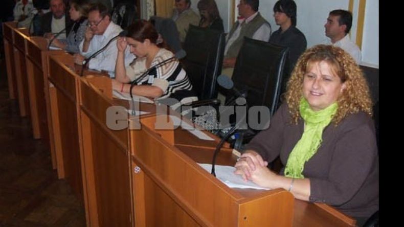 Aguilar insistirá con su proyecto en la comisión de la semana próxima..