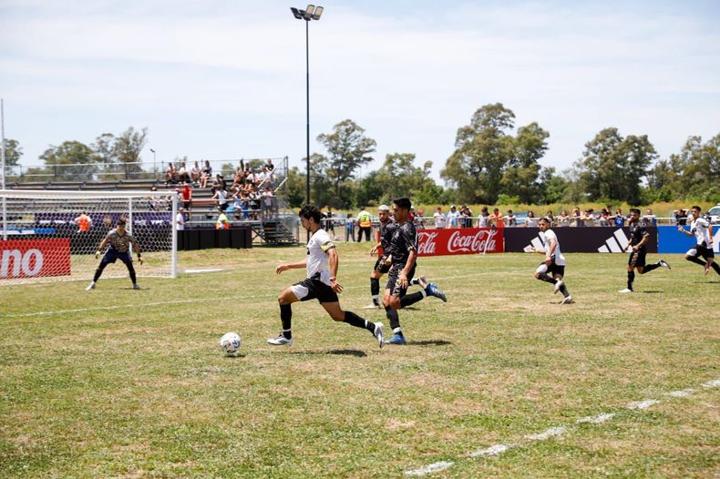 La Copa Potrero se juega en el Club Municipal Lionel Messi de Presidente Derqui